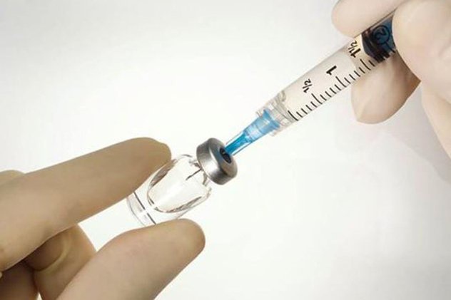 На что жалуетесь?: вакцина АКДС